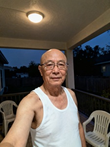 The selfie this headshot was made from